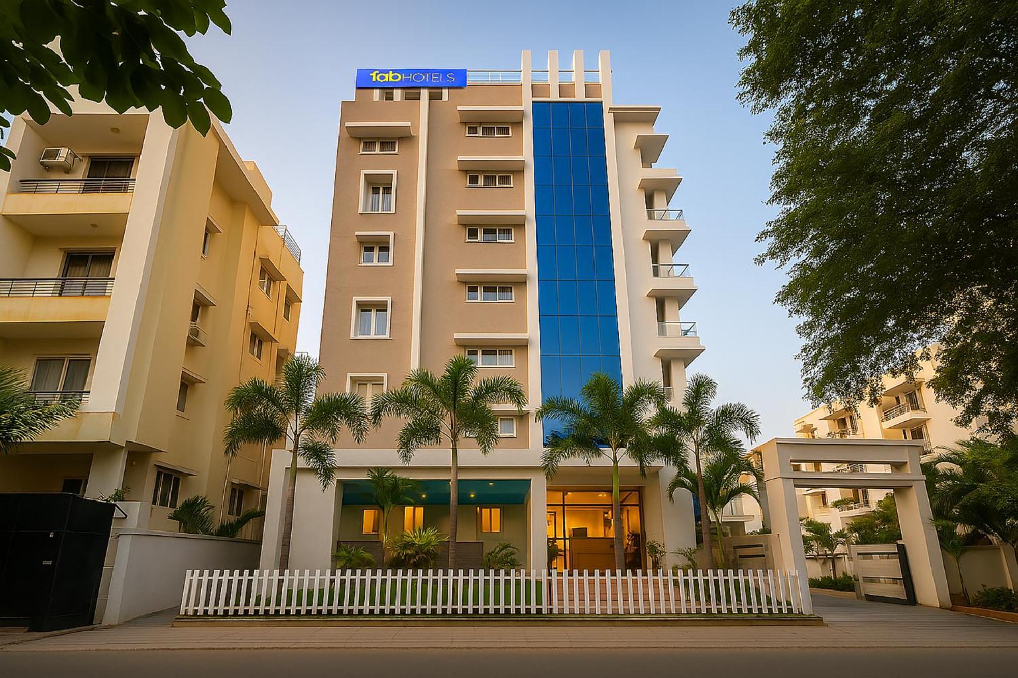 Fabhotel The Botanica - Nr Hyderabad Central University, Kondapur Kondapur  Kültér fotó